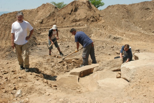 Bulgarian Archaeologists Discover 7 000-Years-Old Settlement