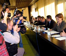 Former Bulgarian PM Urges Rightist Leader to Quit