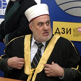 Bulgaria's Former Mufti Quizzed in Embezzlement Probe