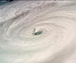 Hurricane Paloma Reaches Very Dangerous Category 4: Hurricane Paloma Reaches Very Dangerous Category 4