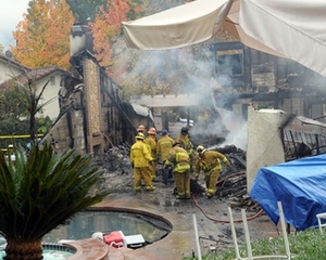 Shooter in Santa Suit Kills 8 in LA