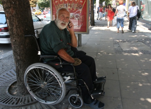 Bulgaria Communication Regulator Slashes Phone Call Prices: Bulgaria Communication Regulator Slashes Phone Call Prices