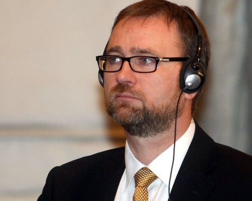 Bulgaria Brussels Vows to Keep Close Watch on Bulgaria Road Fund: Brussels Vows to Keep Close Watch on Bulgaria Road Fund