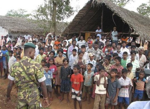 Sri Lanka Army Reports Civilian War Zone Exodus: Sri Lanka Army Reports Civilian War Zone Exodus