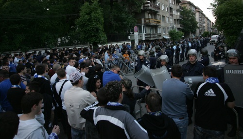 Bulgaria: Bulgaria Ambassador to Poland Requests Inspection of Seized Girl's Condition