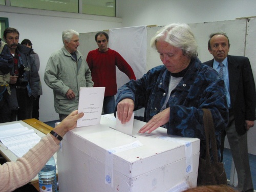 Bulgaria Registers 16,6% Mid-Day Voter Turnout: Bulgaria Registers 16,6% Mid-Day Voter Turnout