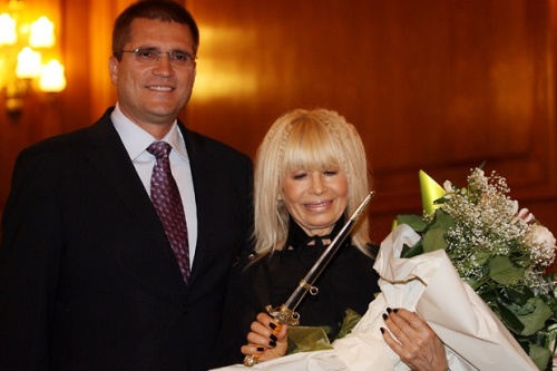 Bulgaria: Bulgaria President, Defense Minister Fall out over Pop Diva Promotion