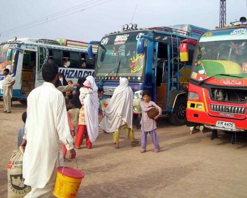 People in Pakistan Started Returning to Their Homes: Pakistan Swat Valley Refugees Start Returning Home