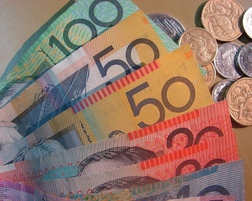 Bulgaria Police Arrest Drunk Greek Money Man: Bulgaria Police Arrest Drunk Greek Man over Forged Euros