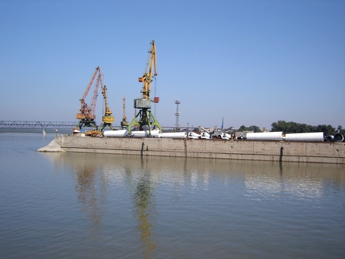 Bulgaria: Bulgaria's Danube Ports Trade Collapsed in First Half of 2009