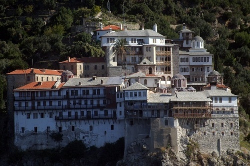 One Killed, Many Injured in Mount Athos Truck Accident: One Killed, Many Injured in Mount Athos Truck Accident