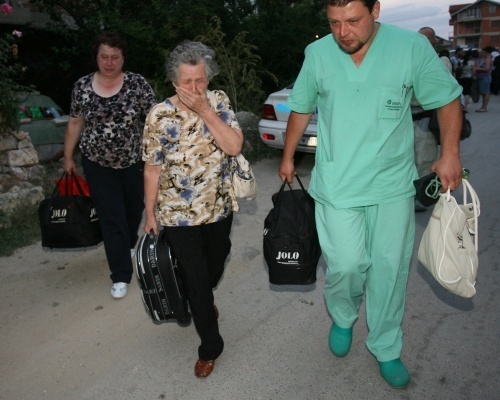 Bulgaria Gives BGN 10 000 to Macedonia Boat Tragedy Relatives: Bulgaria Gives BGN 10 000 to Macedonia Boat Tragedy Relatives