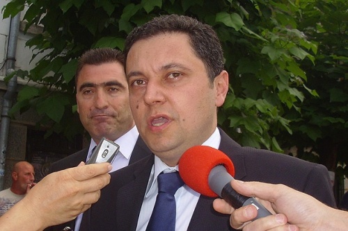 Bulgarian Police Move in Southern Village over Alleged Religious Vendetta: Bulgarian Police Move into Southern Village over Religious Fears