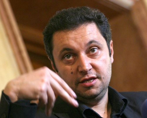 Bulgaria: Conservative Leader Calls for Declassifying Bulgaria's Crown Agents Contracts