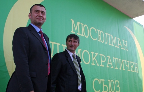 Bulgaria Ethnic Turkish Brothers Officially Charged with Illegal Activities: Bulgaria Yuzeirovi Brothers Defiant about Political Plans