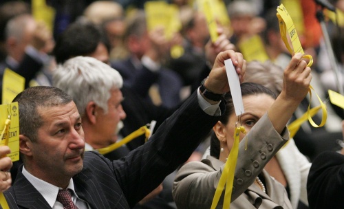 Bulgaria Ex-Tsar Party Elects New Leader: Bulgaria Ex-Tsar Party Elects New Leader