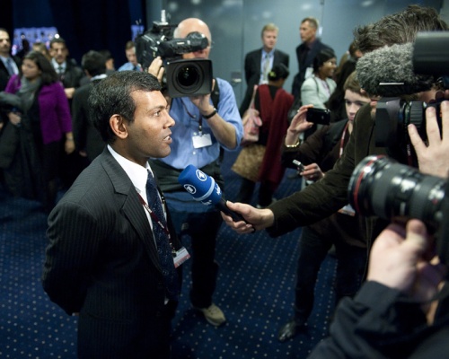 Copenhagen Climate Talks Suspended after Africa Walk Out: Copenhagen Climate Talks Suspended after Africa Walk Out