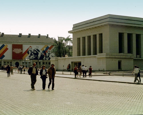 Bulgaria: Bulgaria Communist Leader Mausoleum Tipped for Top Building of 20th Century