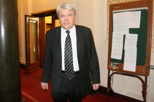 Bulgaria Supreme Judge Rebuts Reports of Octopus Involvement: Bulgaria Supreme Judge Rebuts Reports of 'Octopus' Involvement