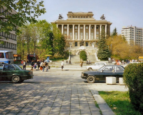 Bulgaria: Gabrovo Police Raids Uncover Money-Laundering Gang