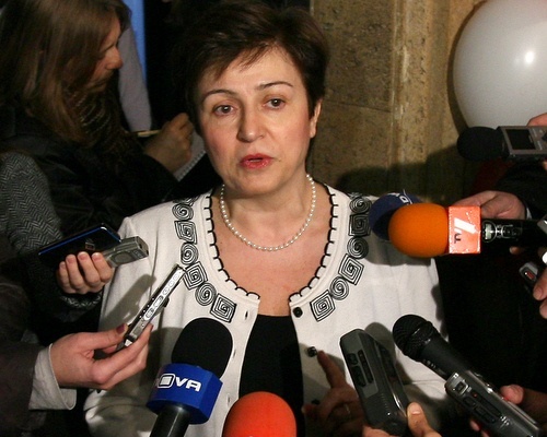 Bulgaria Commissioner to Appeal to EU Countries over Haiti Aid: Bulgaria Commissioner Appeals to EU Countries over Haiti Aid