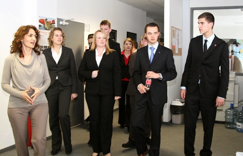 Bulgaria: TNT Bulgaria Welcomes Netherlands University Graduates