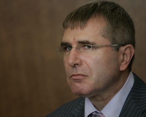 Bulgaria: Bulgaria Wannabe Oligarch Linked to "Untouchable" Detainees