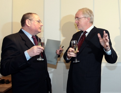 Bulgarian Judges Help Colleagues with EU Legislation: Bulgarian Judges Help Colleagues with EU Legislation