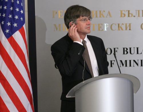 Translation Blunder Stirs Dismay at US Deputy State Secretary Sofia Briefing: Translation Blunder Stirs Dismay at Steinberg's Sofia Briefing