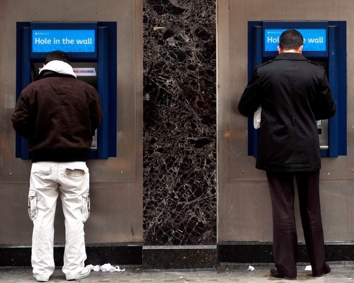Bulgaria: Bulgarian Charged in US over ATM "Skimmer"