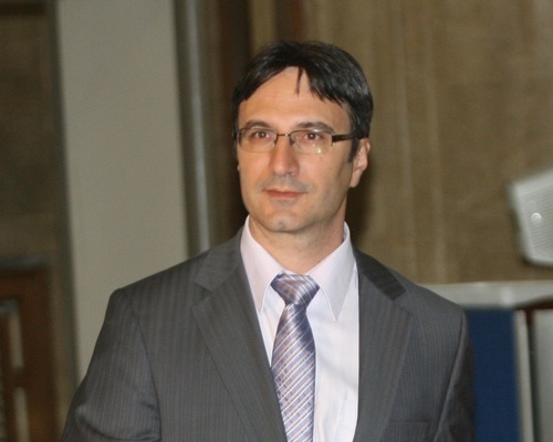 Bulgaria: PRC Commerce Minister: Bulgaria Could Be China's EU Door