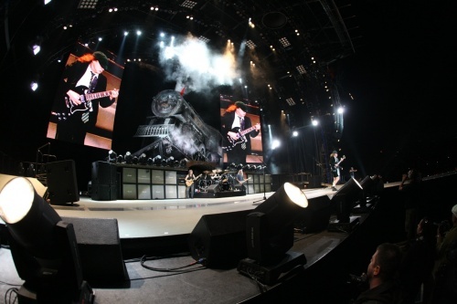 Romania Sacks Traffic Cops over AC/DC Fine: Romania Sacks Traffic Cops over AC/DC Fine