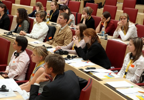 Bulgaria: EP Mulling Ways to Tackle Youth Unemployment Issue