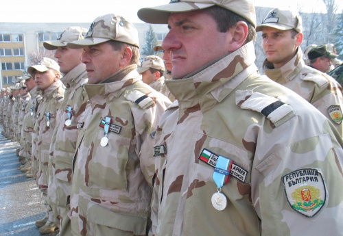 Bulgaria: Bulgarian Army to Be Cut in Half - Report