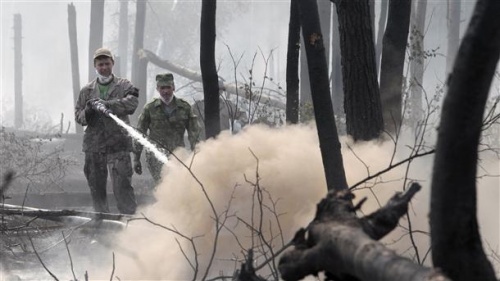 Bulgarian Firemen Fight 3 Moscow Blazes: Bulgarian Firemen Fight 3 Moscow Blazes