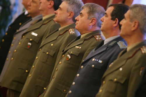 Bulgaria: Bulgarian Army to Be Cut by 1/5 - Report