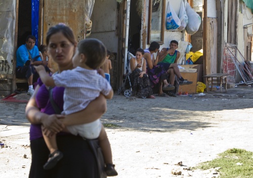 Bulgaria: Italy Begins to Destroy Illegal Roma Camps