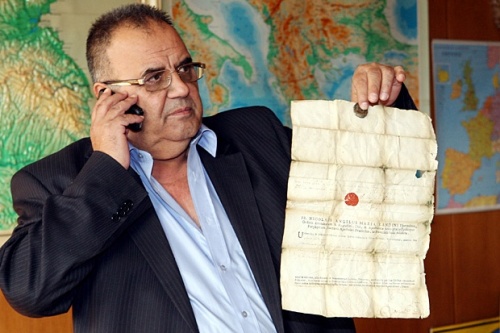 Fake Birth Certificates Impede Granting of Bulgarian Citizenship: Fake Documents Impede Granting of Bulgarian Citizenship