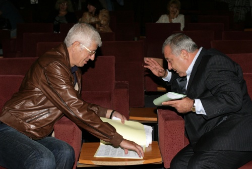 Bulgaria: Bulgarian Socialists Invoke Alice in Wonderland in Flat Tax Debate