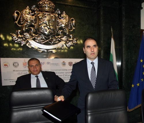 Interior Minister: Bulgaria Part of Schengen by 1st Half of 2011: Interior Minister: Bulgaria Part of Schengen by Mid-2011