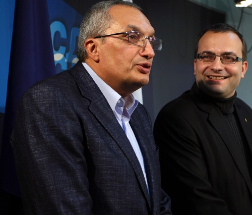 Bulgaria: Bulgarian Right Wing Accuses Cabinet of Reform Avoidance