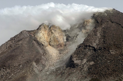 Bulgaria: Indonesia's Most Dangerous Volcano About to Erupt