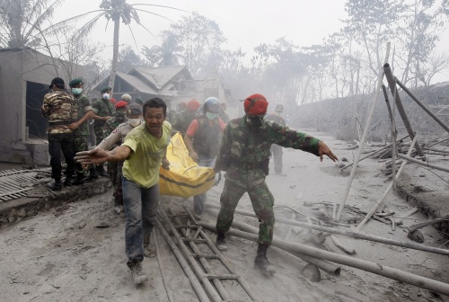 Bulgaria: Indonesia's Most Dangerous Volcano Erupts Again, Kills 58