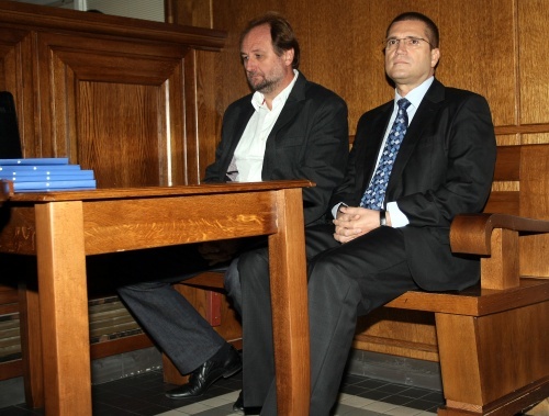 Bulgaria: Ex Bulgarian Defense Minister to Face Court on Bribing Charges