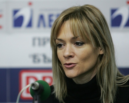Bulgaria: Bulgarian Champion Albena Denkova Refuses to Head Skating Federation