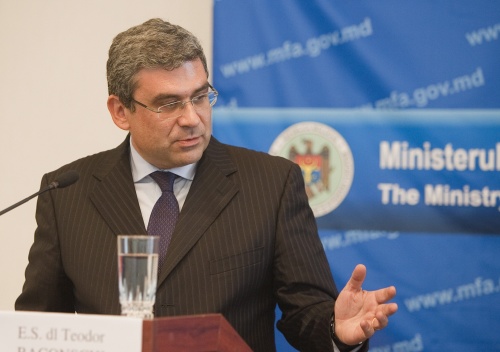 Bulgaria: Romanian Foreign Minister Found Guilty of Roma Discrimination