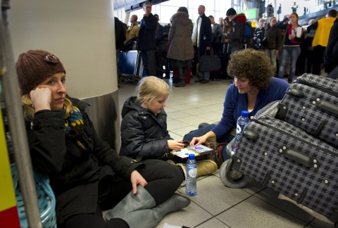 European Airports in Winter Grip: European Airports in Winter Grip