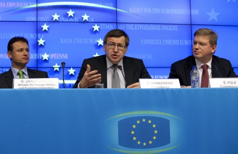 Bulgaria: EC, Belgian Presidency: Croatia Set to Join EU in 2013