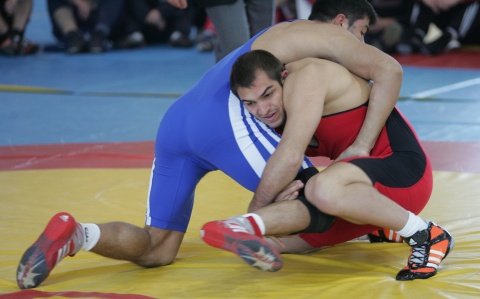 Bulgaria: Bulgarian Wrestling World Champion Critically Injured in Knife Brawl