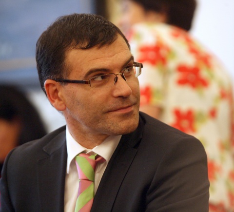 FinMin Invites Disgruntled Bulgarian Carriers to 'Fuel' Talk: FinMin Invites Disgruntled Bulgarian Carriers to 'Fuel' Talk